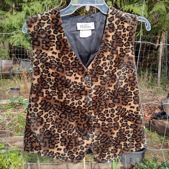 cleo Jackets & Blazers - Vintage Leopard Print Vest